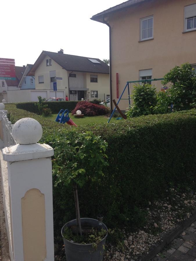 Gaestehaus Tante Tienchen 7 Minuten Zu Fuss Zum Europa Park , Plus Kostenloses Parkplatzticket Rulantica ,Alle Unsere Suiten Haben Einen Balkon Rust Εξωτερικό φωτογραφία