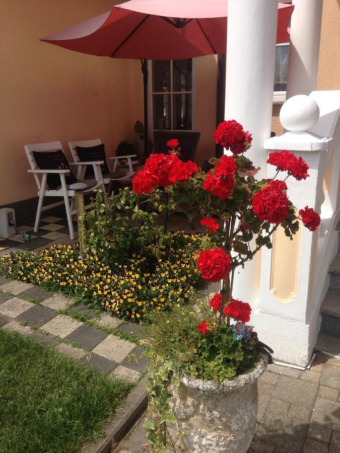 Gaestehaus Tante Tienchen 7 Minuten Zu Fuss Zum Europa Park , Plus Kostenloses Parkplatzticket Rulantica ,Alle Unsere Suiten Haben Einen Balkon Rust Εξωτερικό φωτογραφία